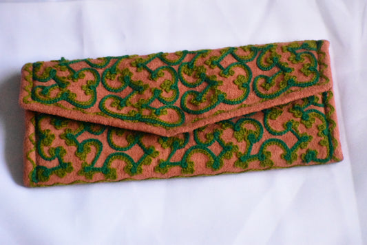 Embroidery wallet / hand purse